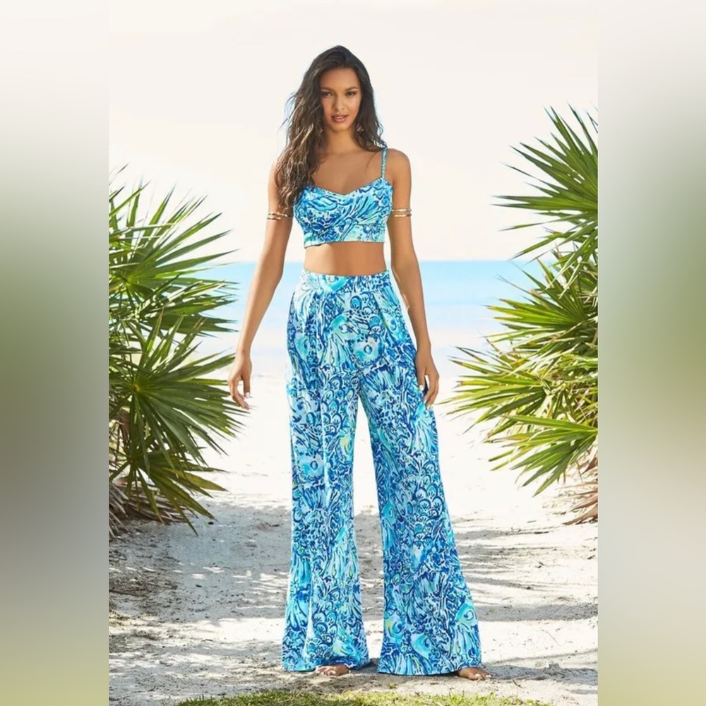 Lilly Pulitzer Lizzy two-piece set in Blue Crush. Euc. Size 2